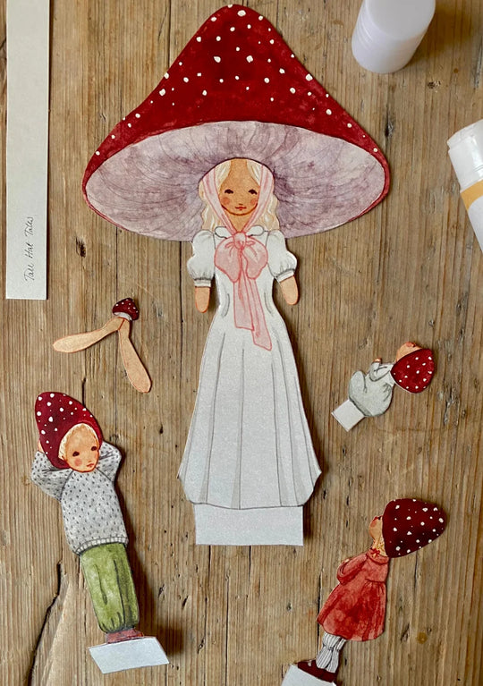 Bastelbogen 'Fliegenpilzmama mit Kindern'